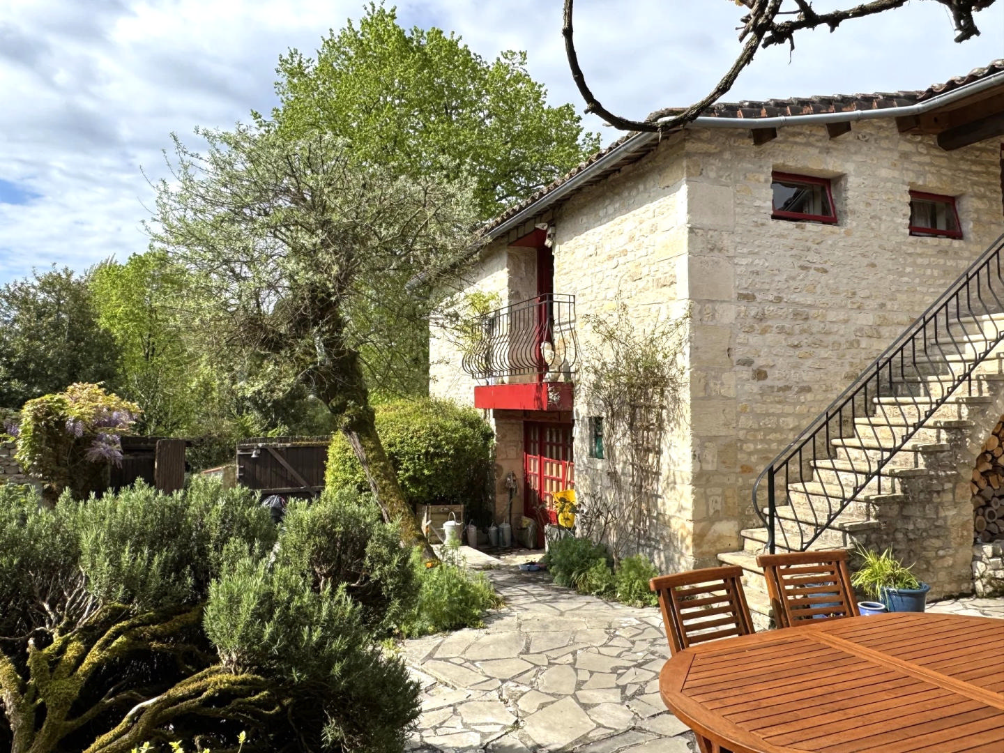 Old Stone Cottage, Pretty Village, 3 Bedrooms