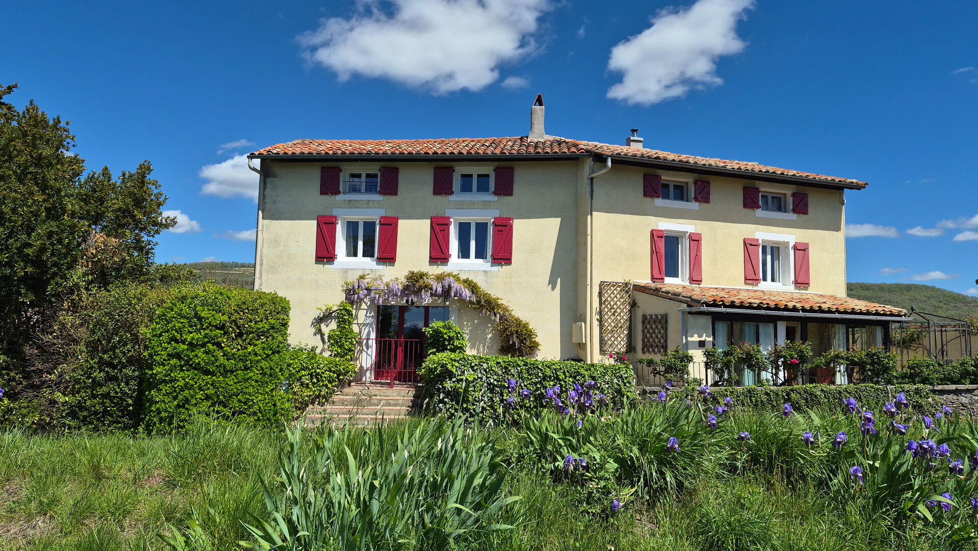 Charming 6-Bedroom Property with Stunning Pyrenees Views, Pool, Gardens &amp; Income Potential – 15 Minutes from Mirepoix