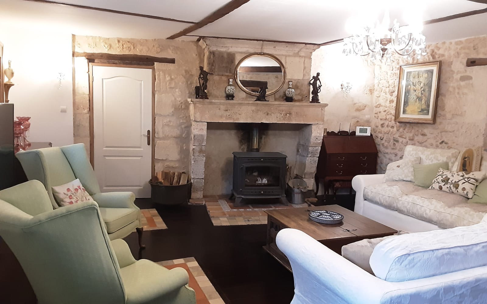 Country house with separate guest accommodation, near Ribérac.