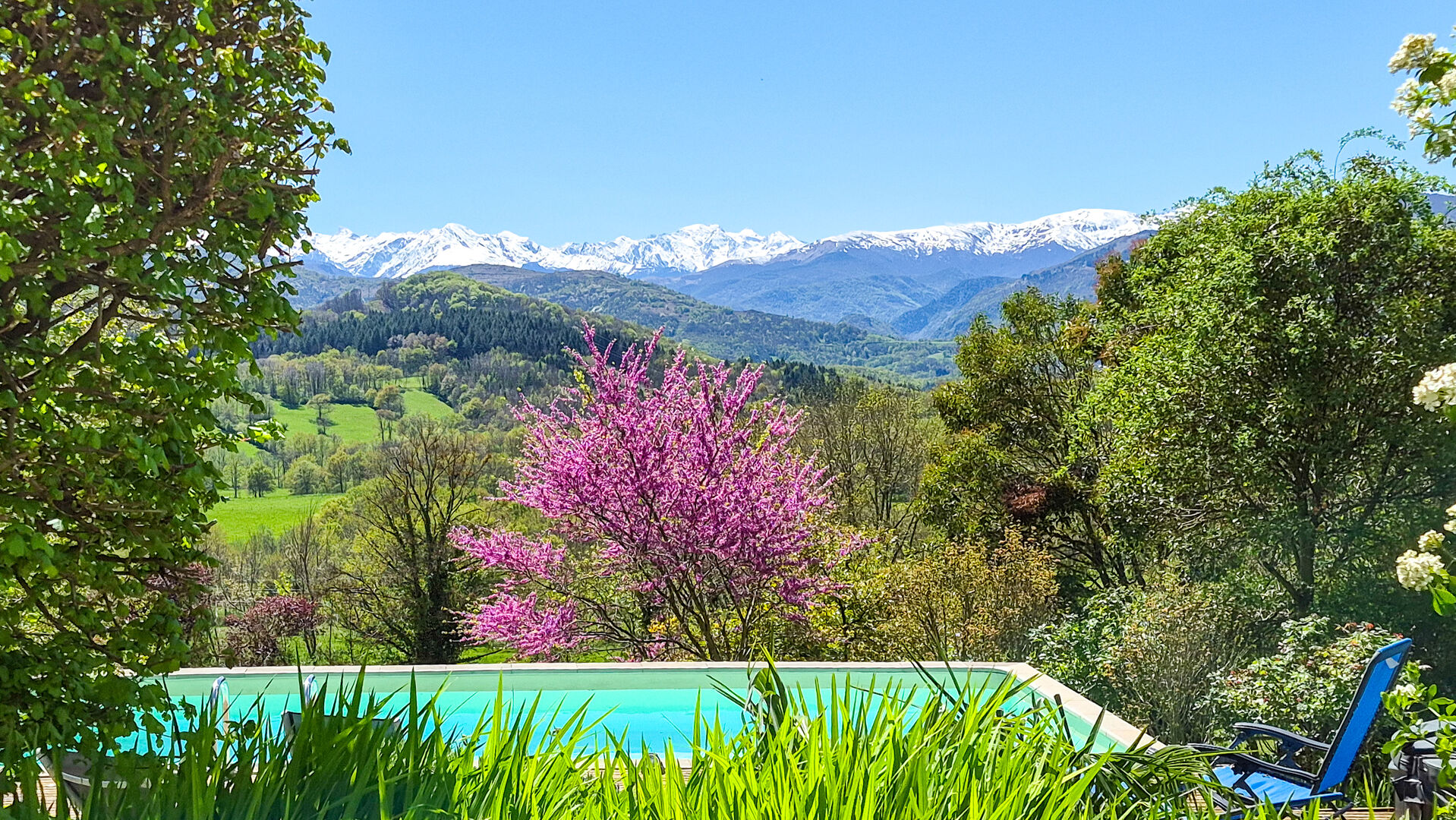 Idyllic 5-Bed Country Home with Guest Cottage, Pool &amp; Breathtaking Pyrenees Views