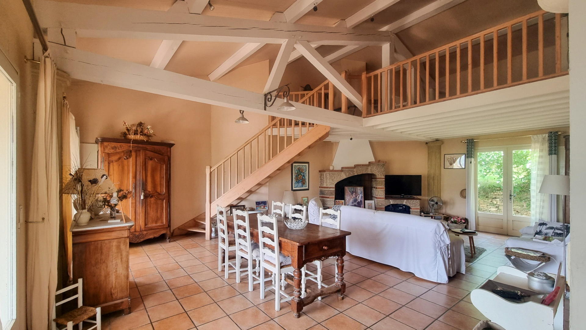 Charming Family Home with Pool, Garden, and Panoramic Views of the Pyrenees – Couiza