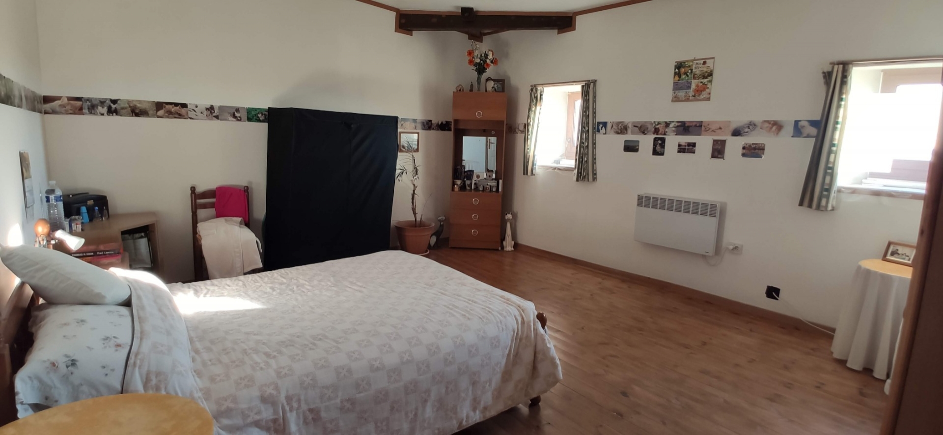 Farmhouse 3 bedrooms, guest house, outbuildings and garden, Chef Boutonne