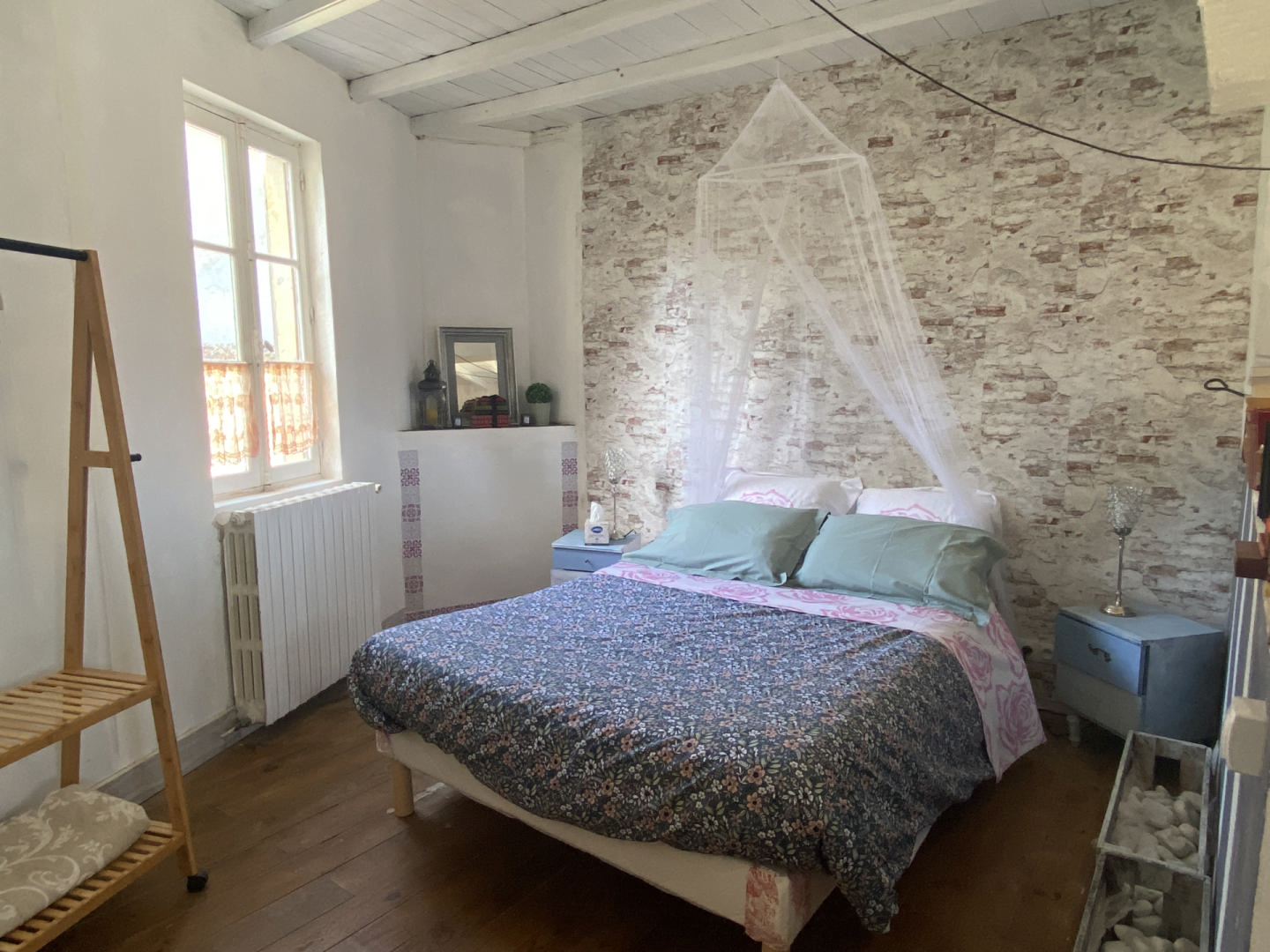 Near Chalais. Charming house in the heart of a sought-after village, with view of the church.