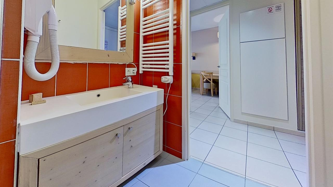 1 bedroom Apartment near ROQUEBRUNE-CAP-MARTIN, Alpes-Maritimes