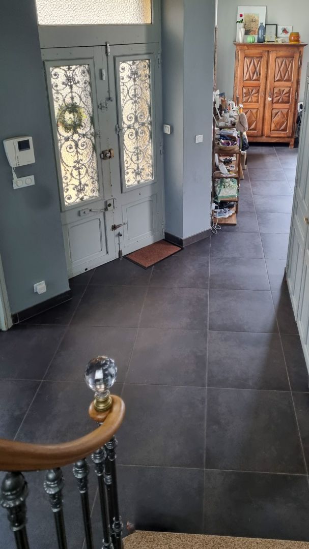 Iconic 6-Bedroom Art Deco Style Townhouse with Panoramic Views of Carcassonne Castle