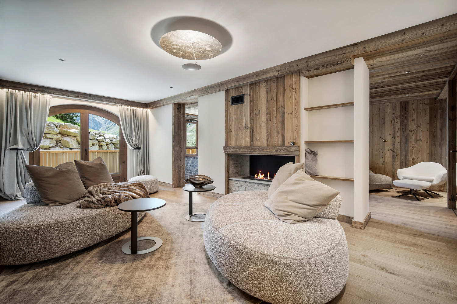 4 bedroom Ski Apartment near VAL-D'ISERE, Savoie