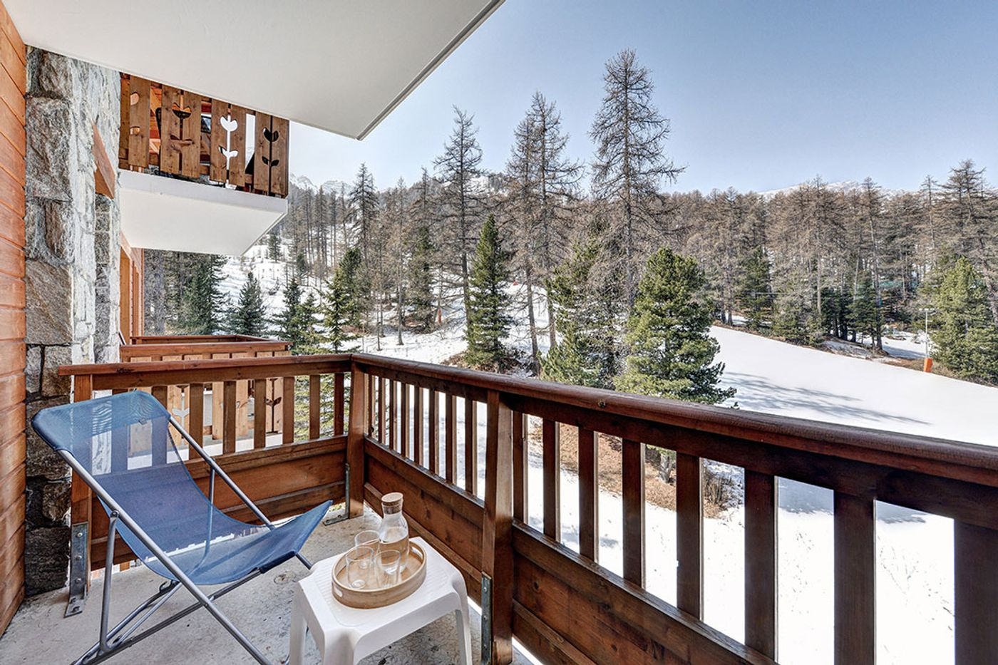Apartment in Vars - view 1
