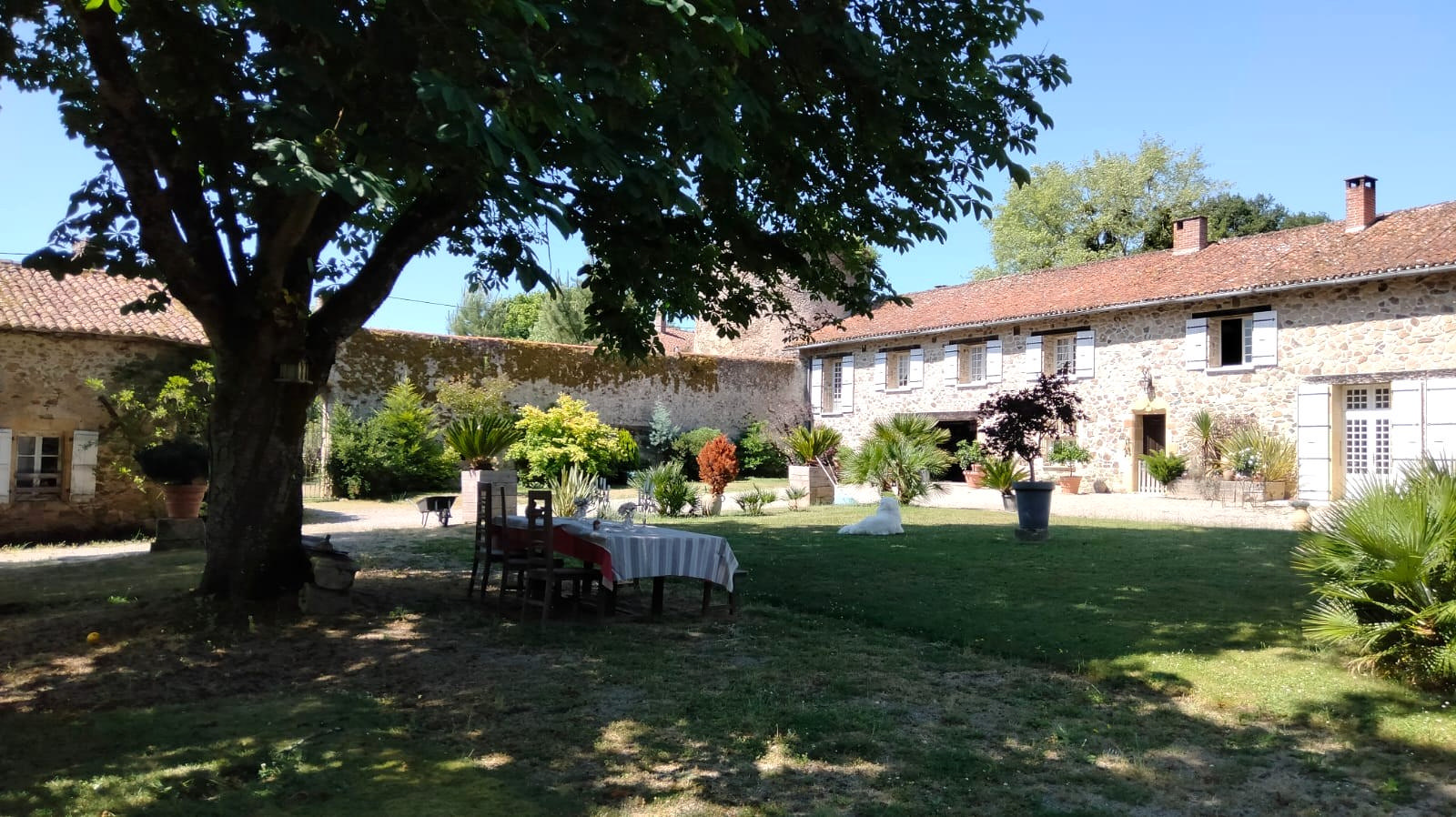 Historic Estate XV century, Revenu Potential, Guest Cottages, Outbuildings, 2.8 Ha