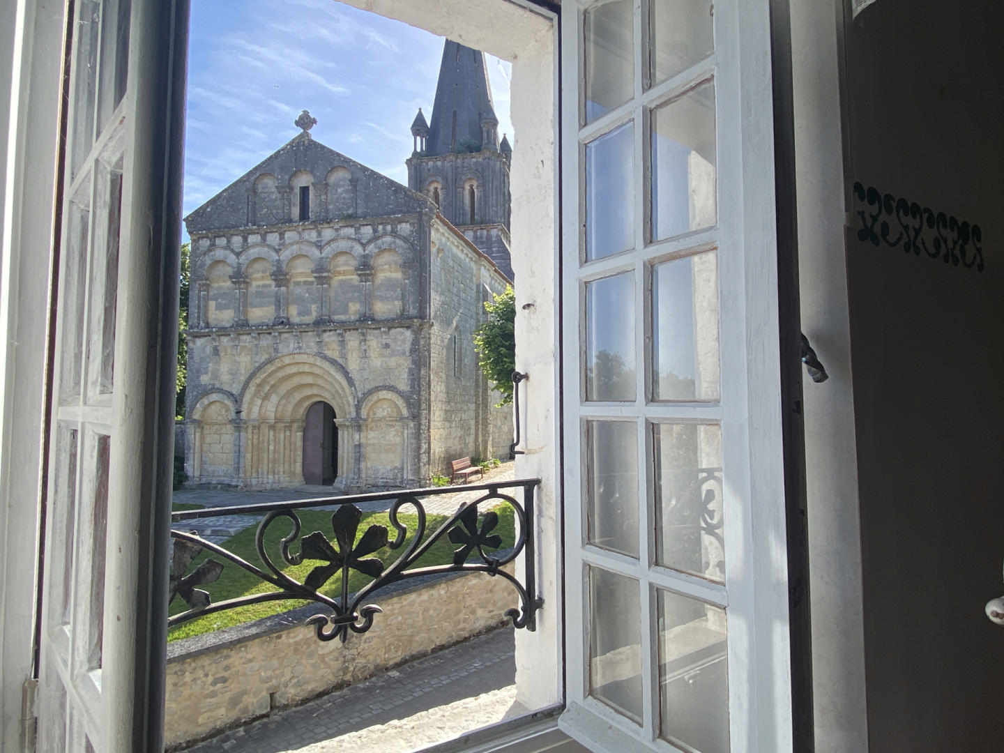 Near Chalais. Charming house in the heart of a sought-after village, with view of the church.