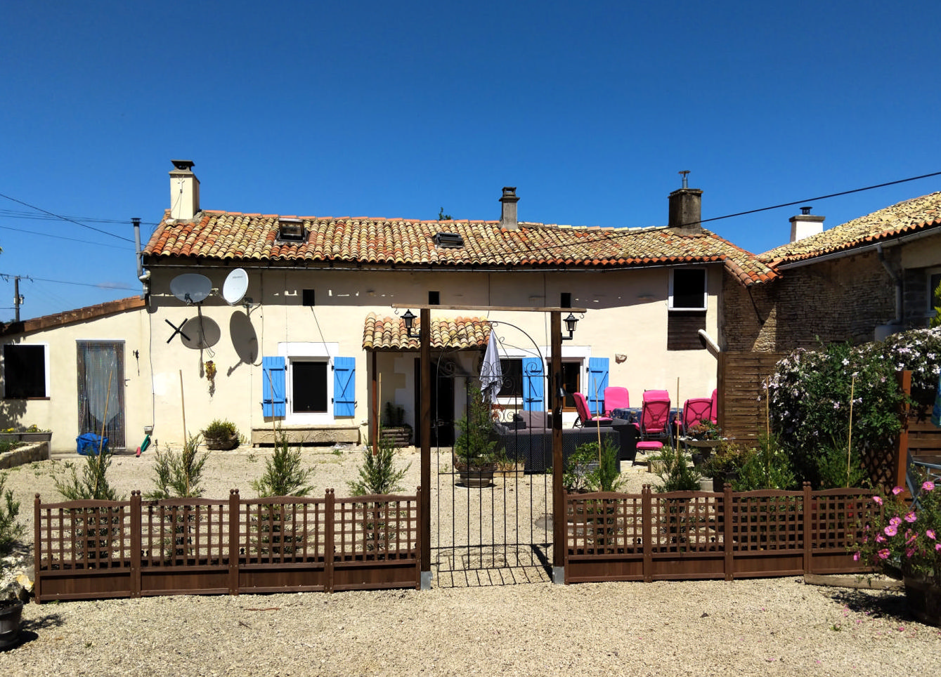 House in Messe - view 1