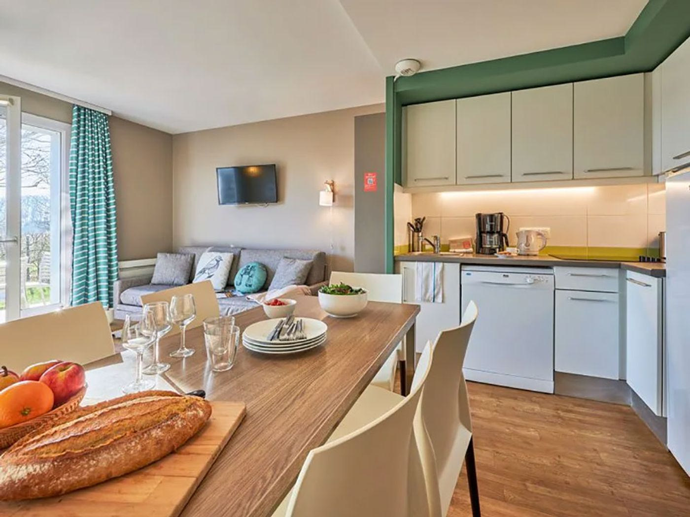 1 bedroom Apartment near COURSEULLES-SUR-MER, Calvados