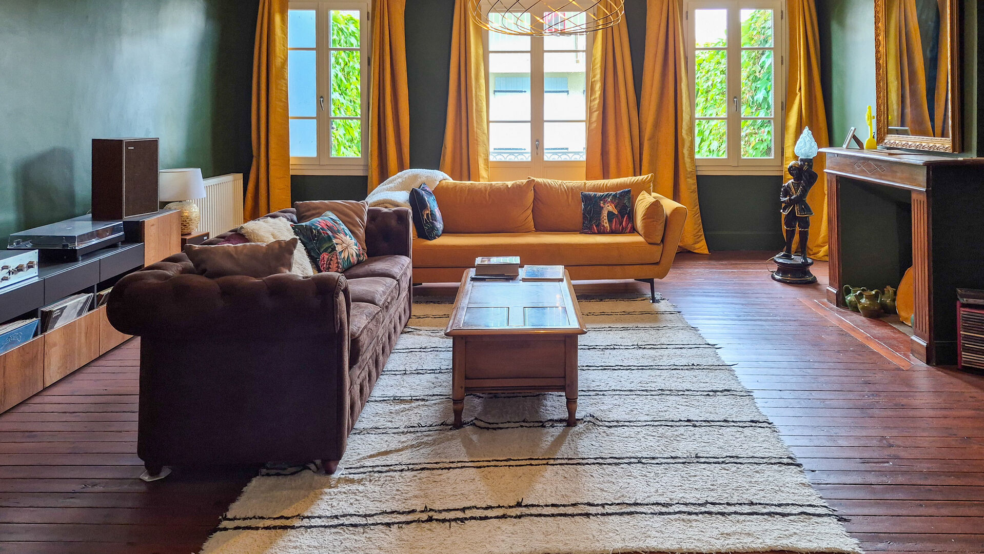 Charming Renovated Townhouse in the Heart of Mirepoix with Courtyard, Outbuilding &amp; Roof Terrace