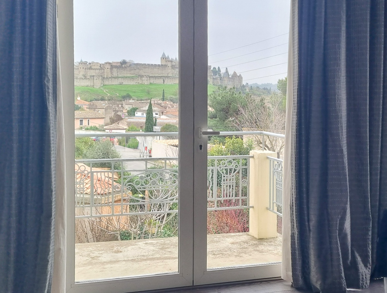 Iconic 6-Bedroom Art Deco Style Townhouse with Panoramic Views of Carcassonne Castle