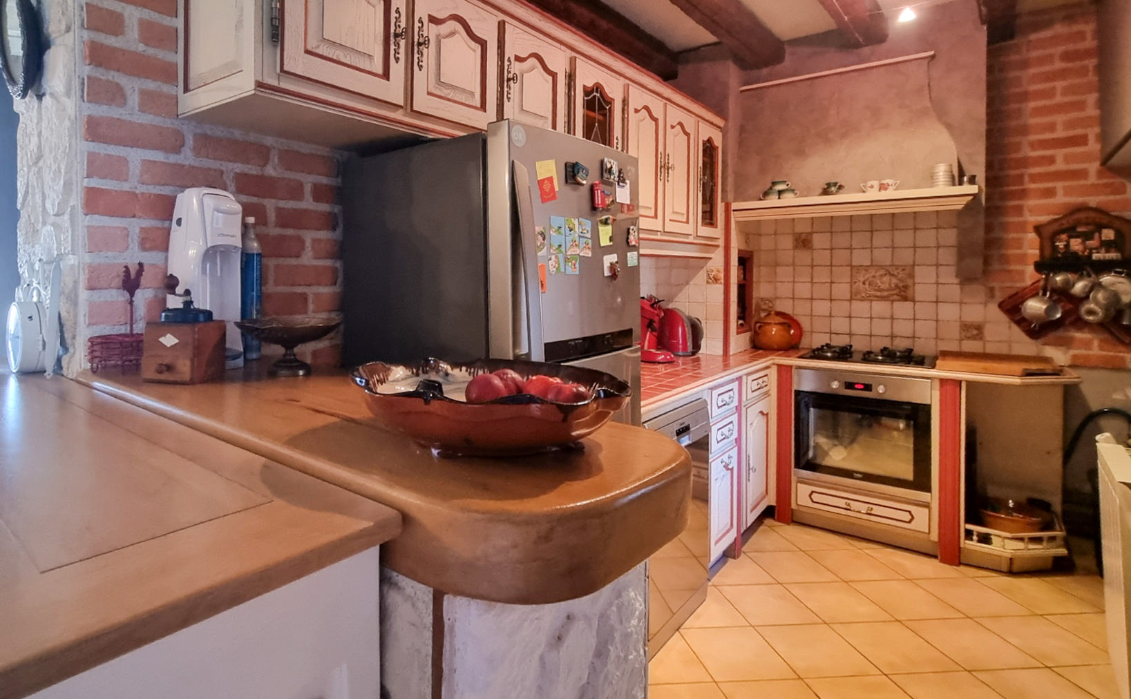 Charming Historic stone Village Home with Garden, Pool &amp; Outbuildings — Just 5 Minutes from Carcassonne