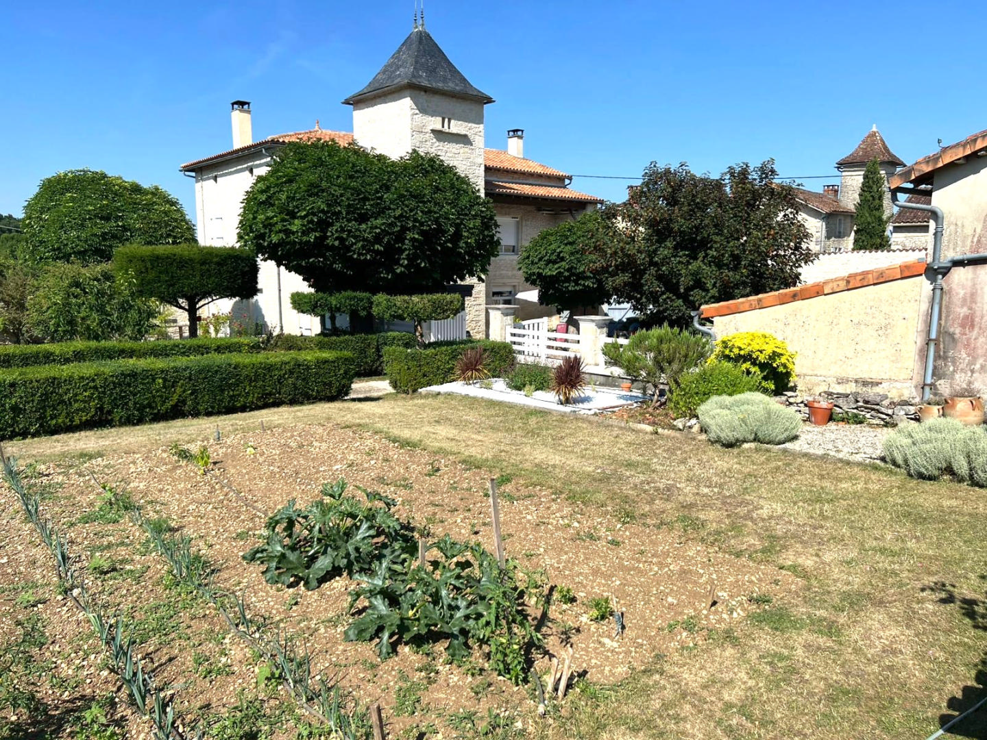 Historic Logis, dating from 16th century, Near Verteuil sur Charente