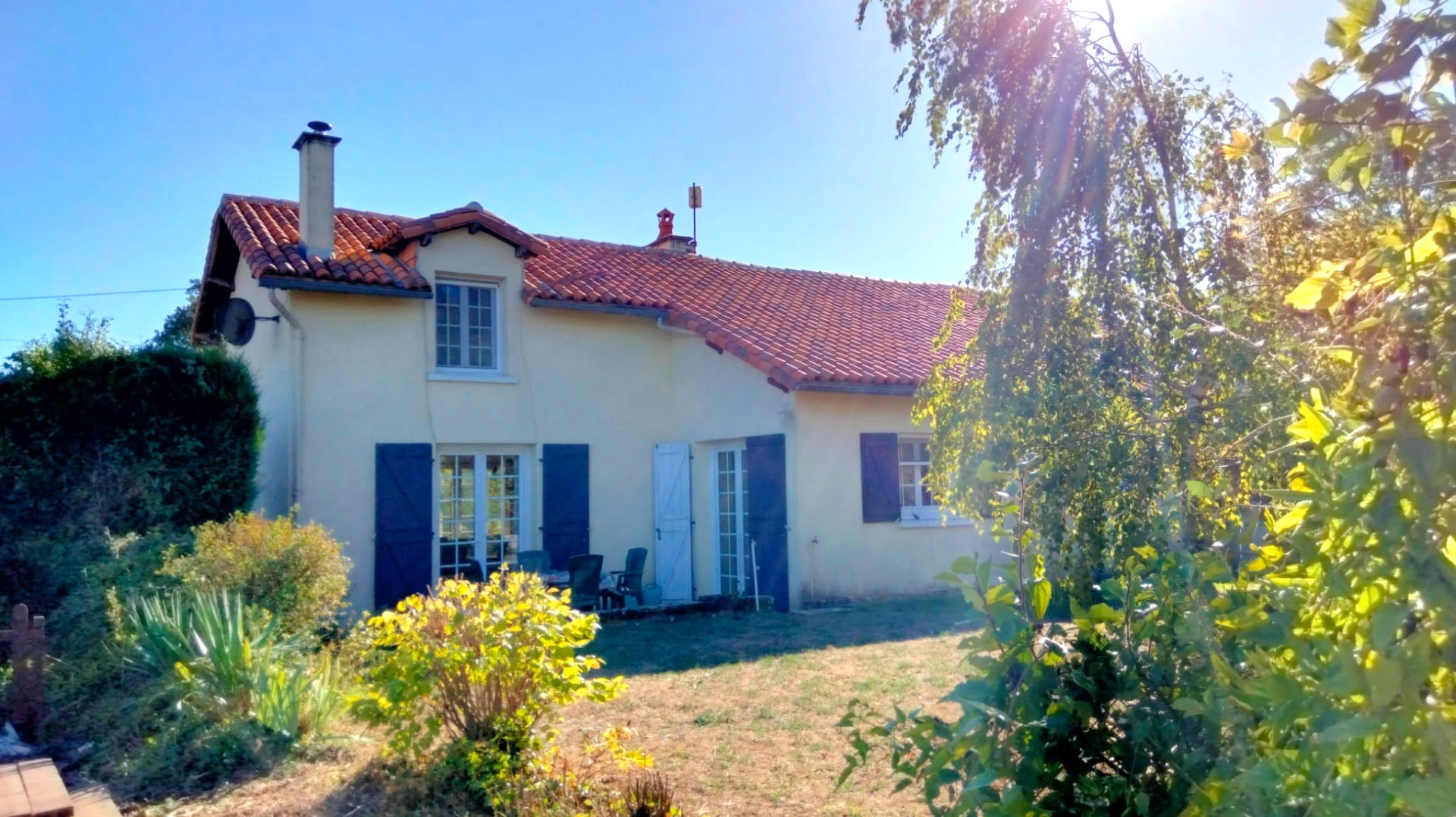 House in Usson-du-Poitou - view 1