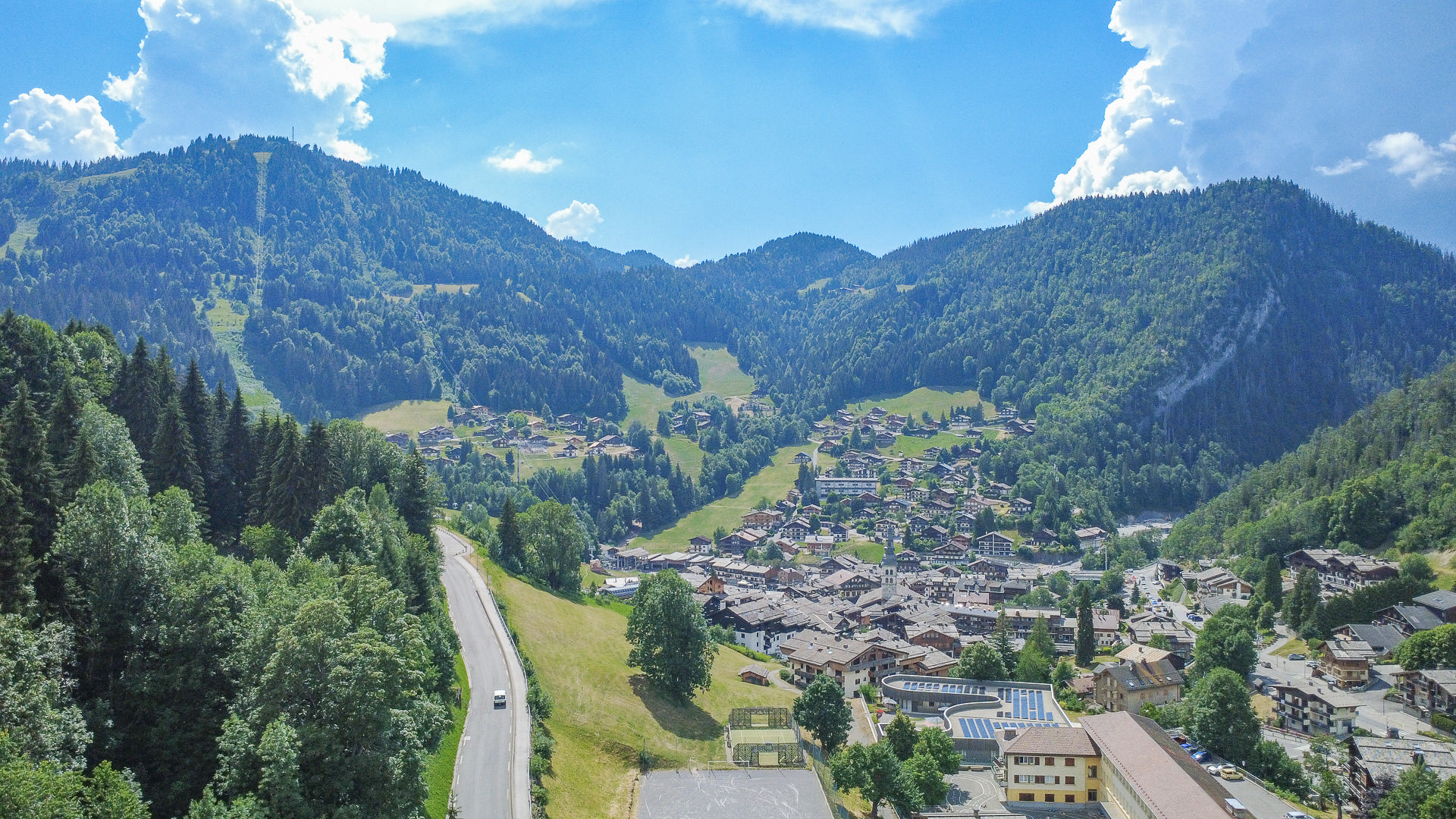 4 bedroom Penthouse near LA CLUSAZ, Haute-Savoie