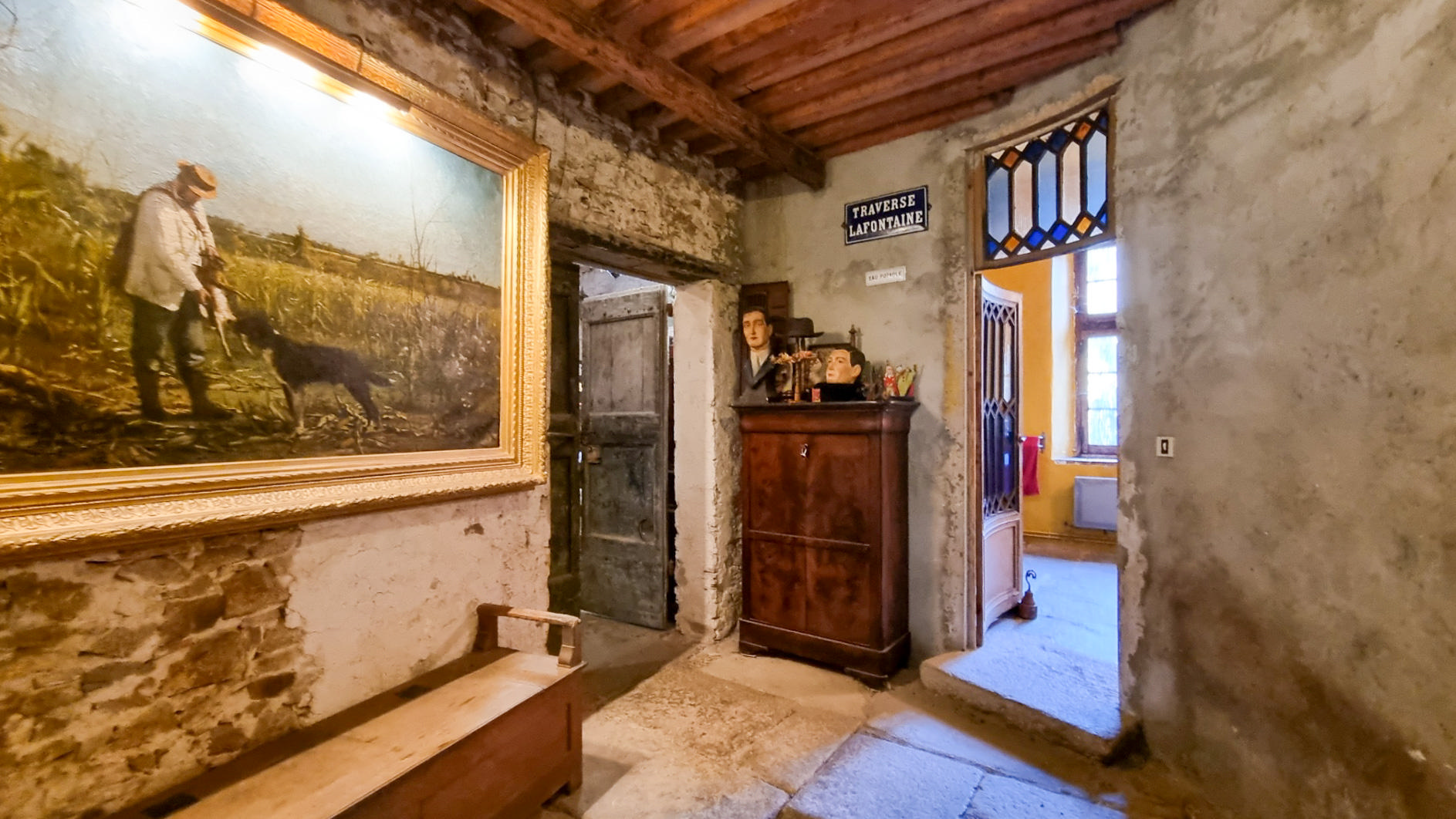 Fabulous converted stone paper mill. Huge potential and beautiful gardens. Numerous outbuildings