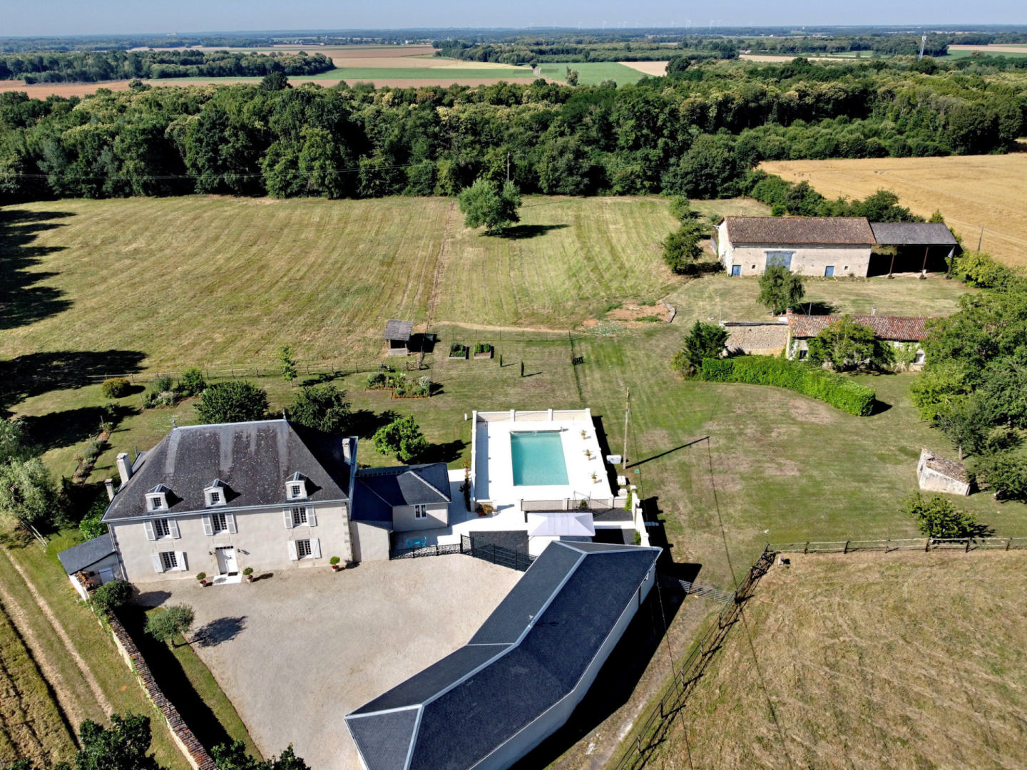 Elegant Maison de Maître with Guest Cottage, Pool &amp; 21 acres in Vienne