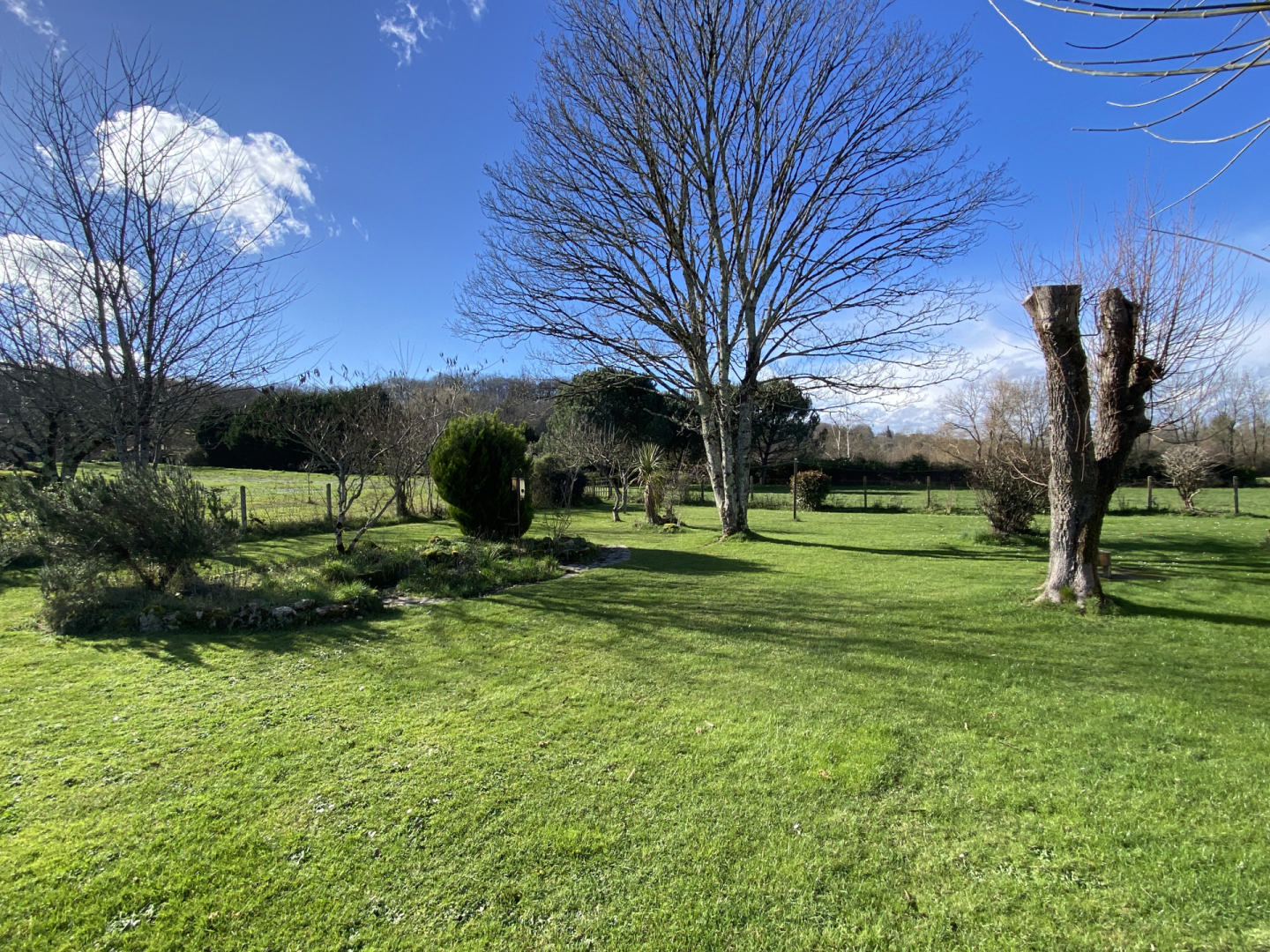 Dordogne, 4 bedroom village house with over an acre of garden.