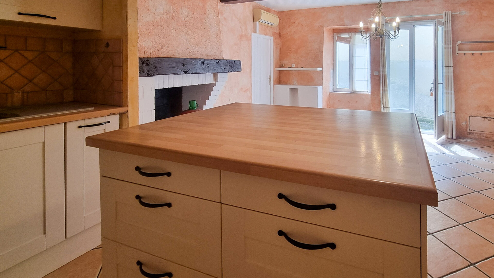 4-Bedroom Village House with Garage and Large Terrace with Panoramic Vineyard Views