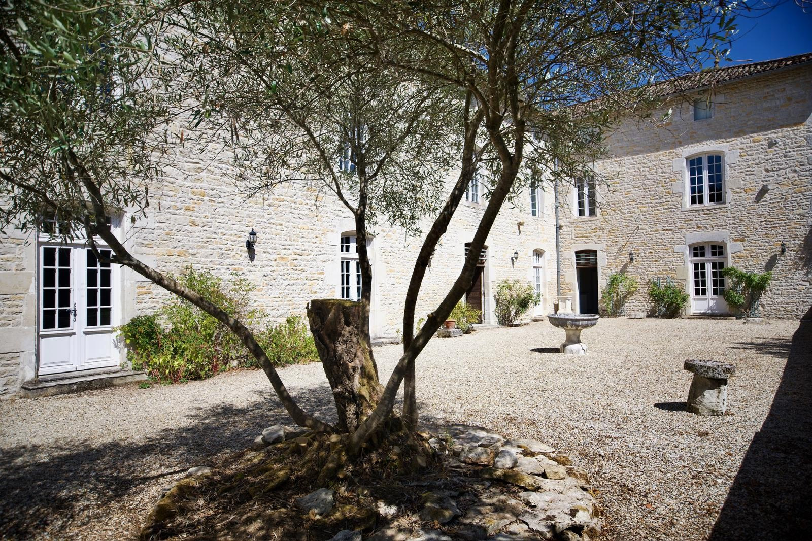 House in Lizant - Image 3