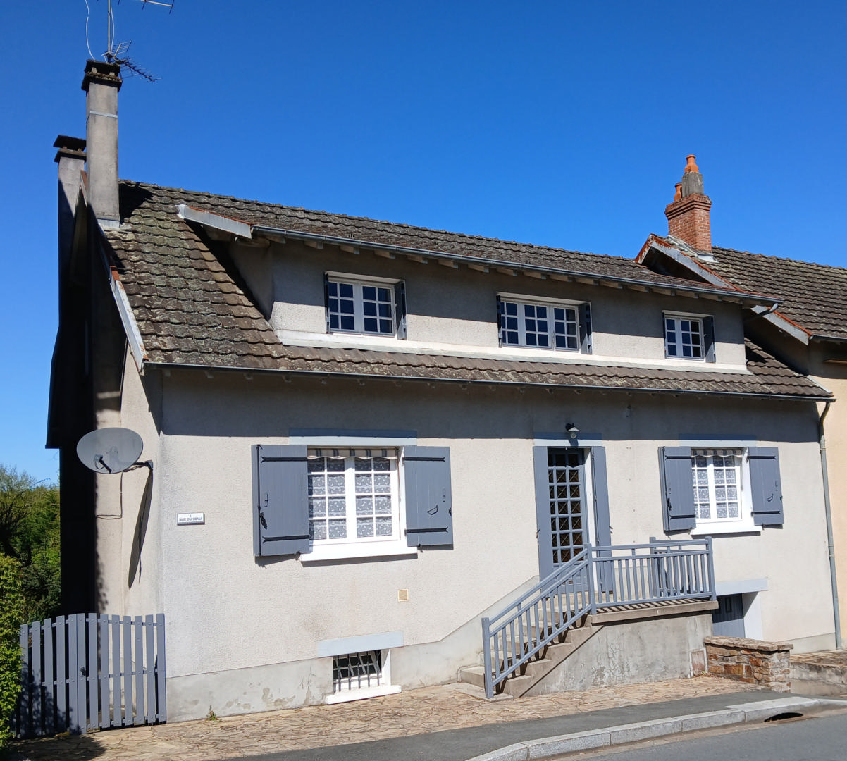 4 bedroomed town housewith garden  for sale  Dordogne