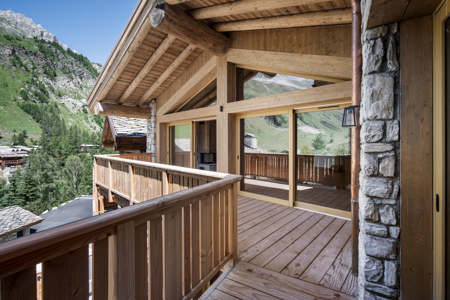 5 bedroom Ski Apartment near VAL-D'ISERE, Savoie