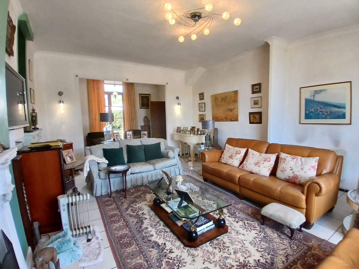 A very Grand Dordogne Village house for sale with views of the château. 14 rooms.