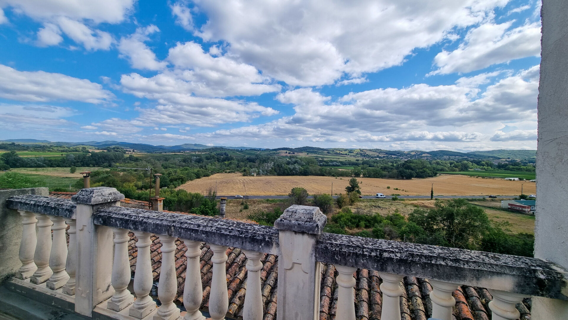 4-Bedroom Village House with Garage and Large Terrace with Panoramic Vineyard Views