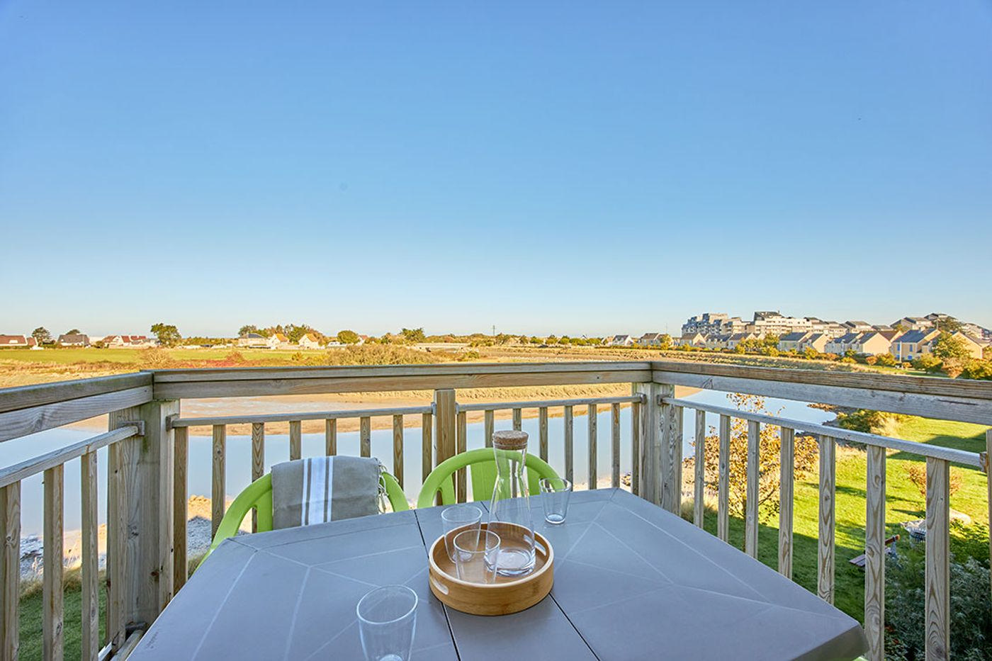 1 bedroom Apartment near COURSEULLES-SUR-MER, Calvados