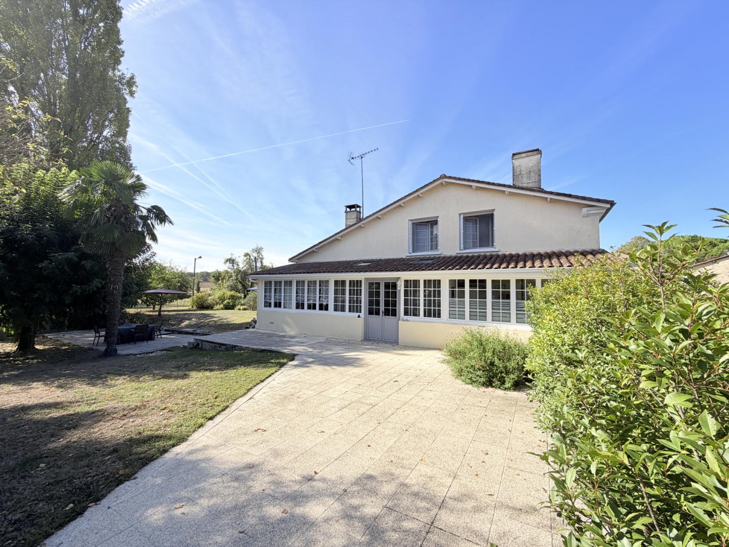 House in Saint-Laurent-des-Combes - view 1