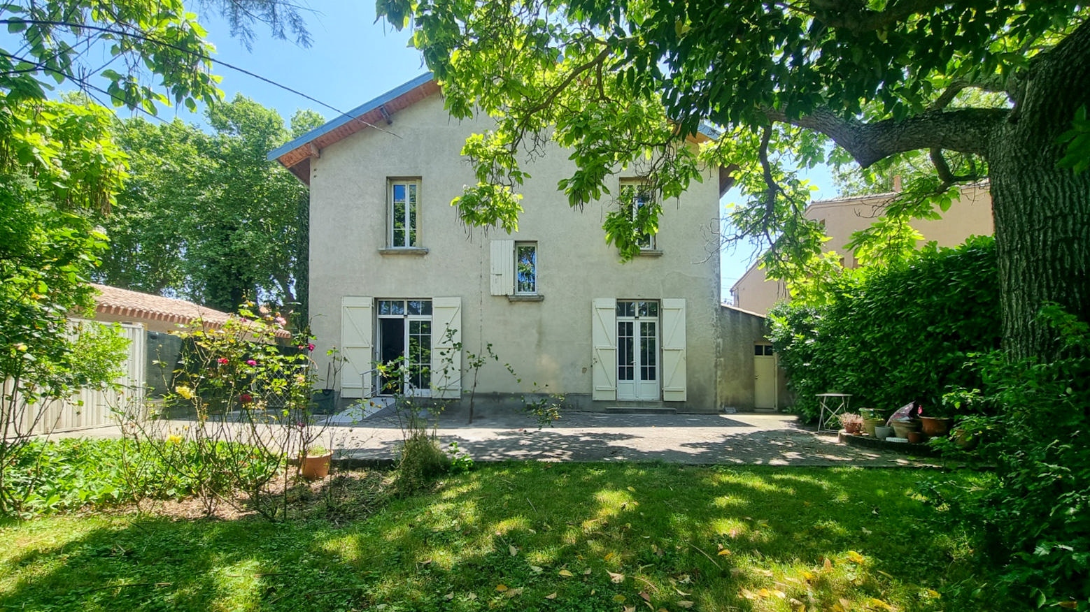 Charming 5-Bedroom Village Home with Spacious Private Gardens