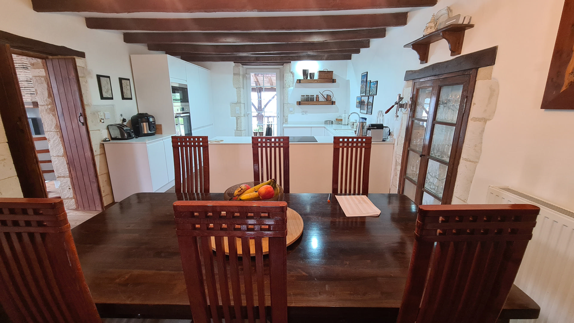 Magnificent village house with 2 guest houses and swimming pool.