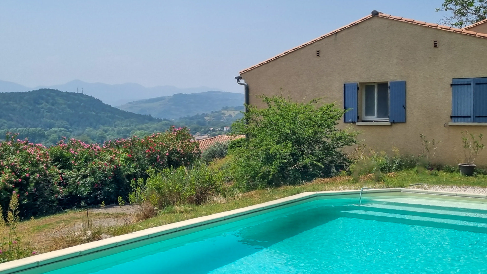 Charming Family Home with Pool, Garden, and Panoramic Views of the Pyrenees – Couiza