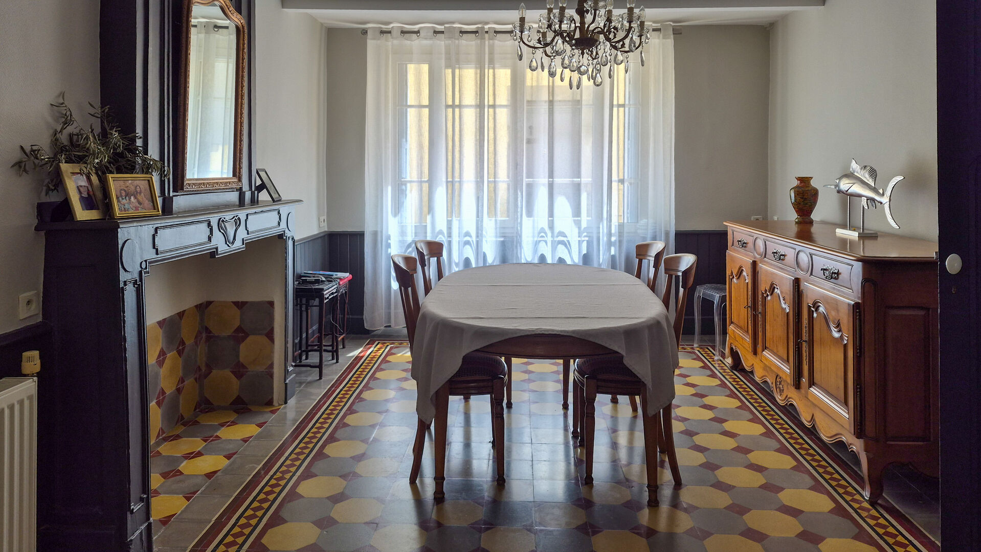 Charming Renovated Townhouse in the Heart of Mirepoix with Courtyard, Outbuilding &amp; Roof Terrace