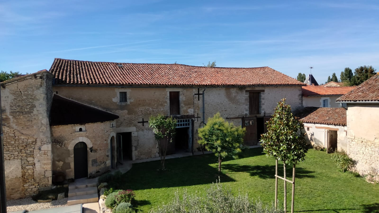 Rustic Old Stone Village Farmhouse, Restored, 7 bedrooms, 7 bathrooms, Walk to Shops and Restaurants, Pool, Stone Outbuildings, Barns