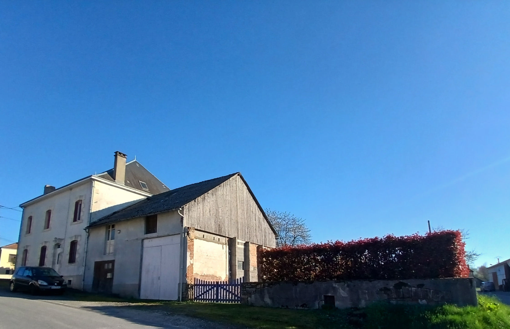 Enormous house for sale with character. Possible B&amp;B, Hotel or Restaurant. Garden and Garages