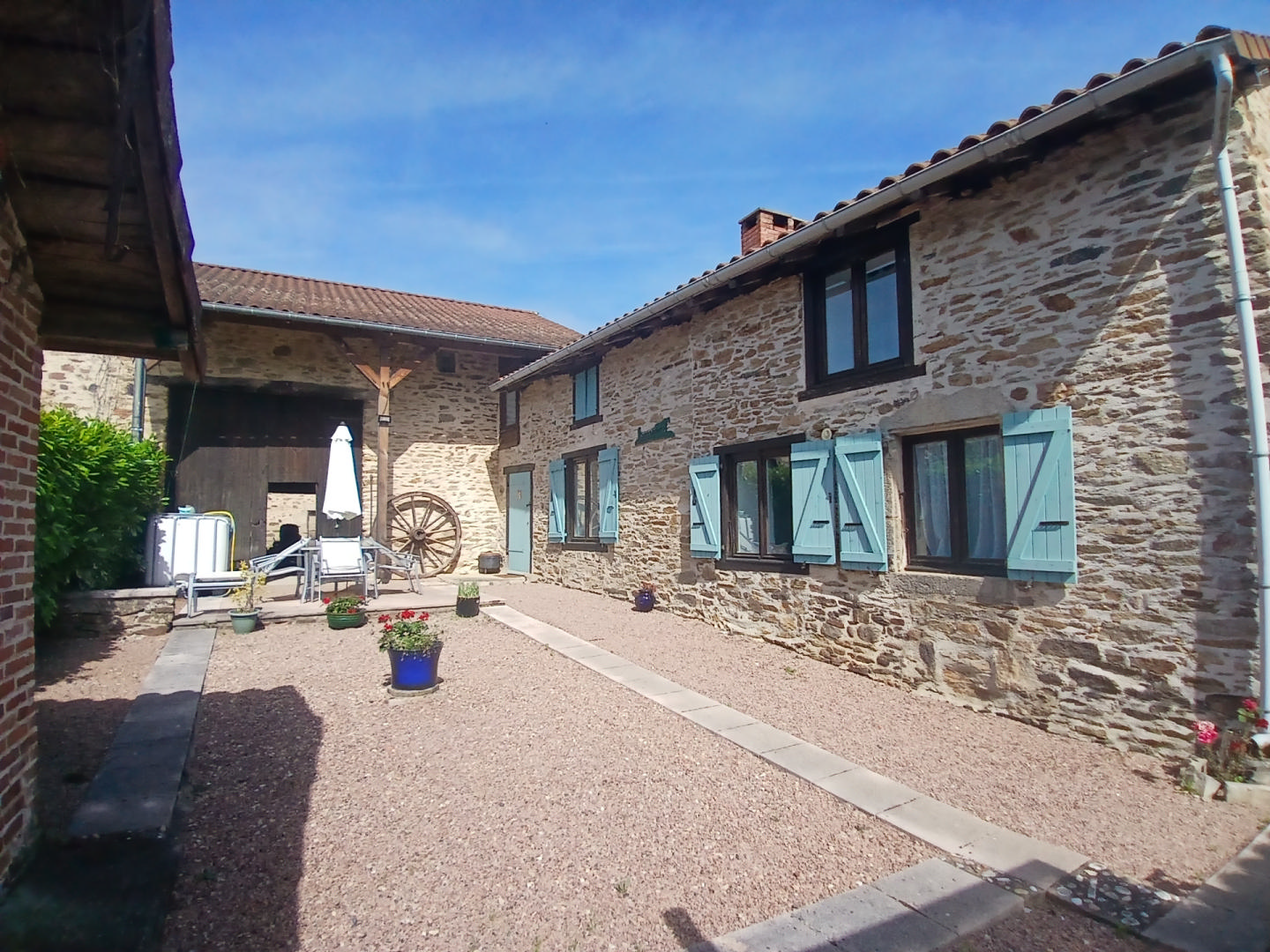 House in Dournazac - Image 2