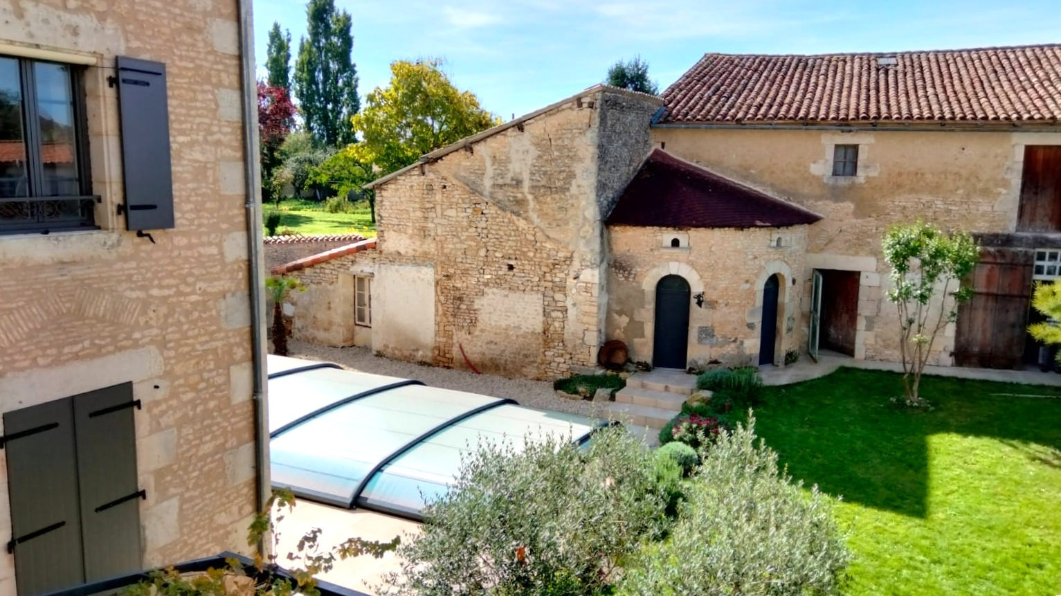 Rustic Old Stone Village Farmhouse, Restored, 7 bedrooms, 7 bathrooms, Walk to Shops and Restaurants, Pool, Stone Outbuildings, Barns